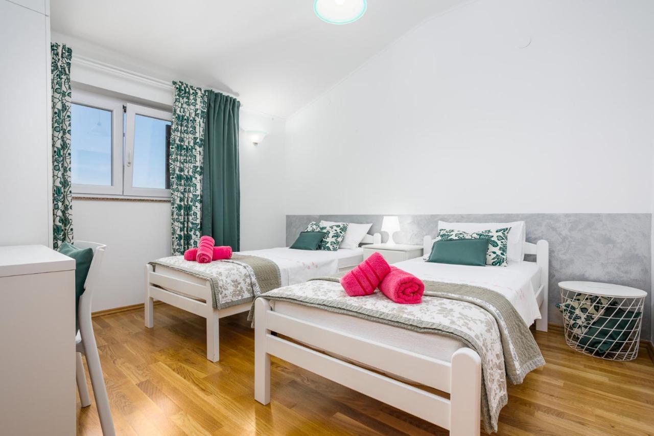 Apartment Rukavina ニヴィーチェ エクステリア 写真